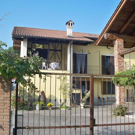 B&B A Casa Di Rosa Caselle Torinese Exterior foto